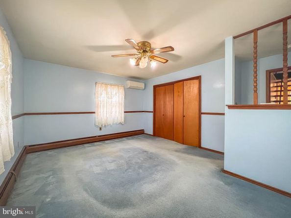 316 Crabtree Drive, Levittown PA 19055