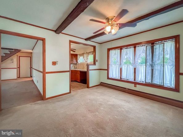 316 Crabtree Drive, Levittown PA 19055