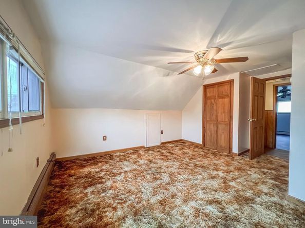 316 Crabtree Drive, Levittown PA 19055