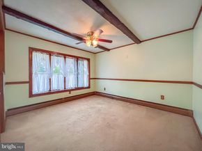 316 Crabtree Drive, Levittown PA 19055