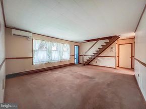 316 Crabtree Drive, Levittown PA 19055