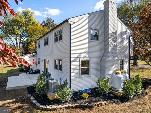 137 Coach Road, Langhorne PA 19047