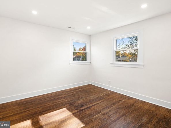 137 Coach Road, Langhorne PA 19047
