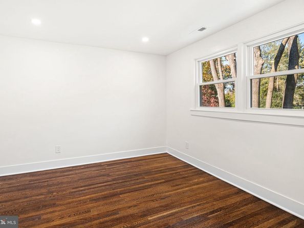 137 Coach Road, Langhorne PA 19047