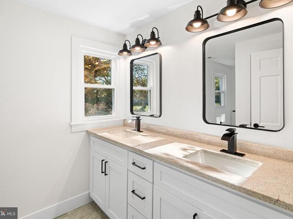 137 Coach Road, Langhorne PA 19047