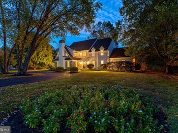 900 Gladestry Lane