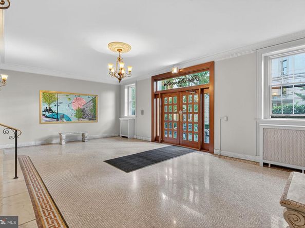 2227 20TH Street NW 402, Washington DC 20009