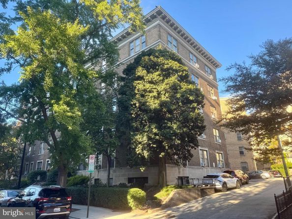 2227 20TH Street NW 402, Washington DC 20009