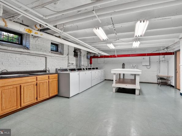 2227 20TH Street NW 402, Washington DC 20009