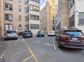 2227 20TH Street NW 402, Washington DC 20009
