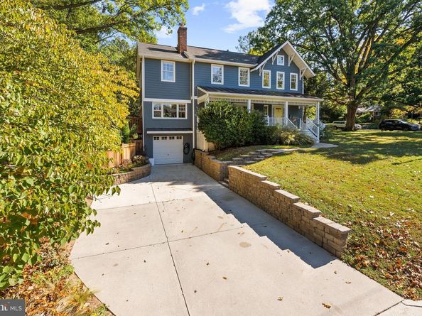 2647 Woodley Place, Falls Church VA 22046