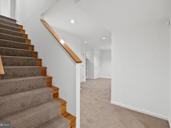 2647 Woodley Place, Falls Church VA 22046