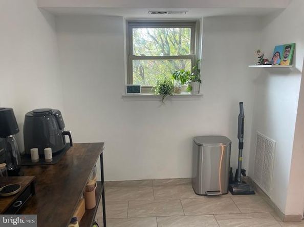 5929 Quantrell Avenue 301, Alexandria VA 22312