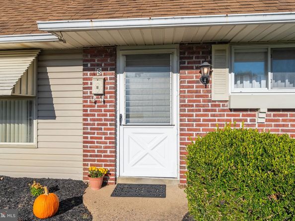 8 Haven Road, Levittown PA 19056