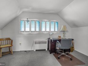 8 Haven Road, Levittown PA 19056