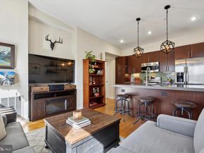 1247 E Columbia Avenue 3, Philadelphia PA 19125