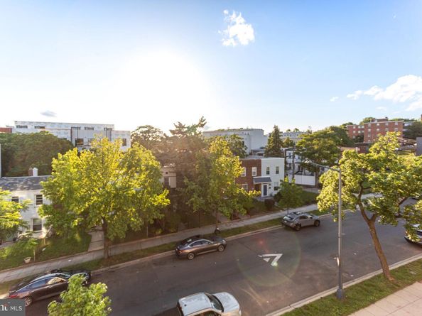 845 19TH Street NE 10, Washington DC 20002