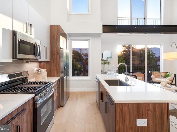 845 19TH Street NE 10, Washington DC 20002