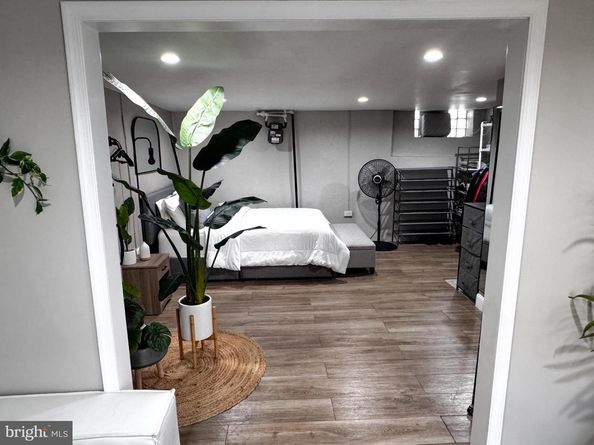 6532 Hegerman Street, Philadelphia PA 19135