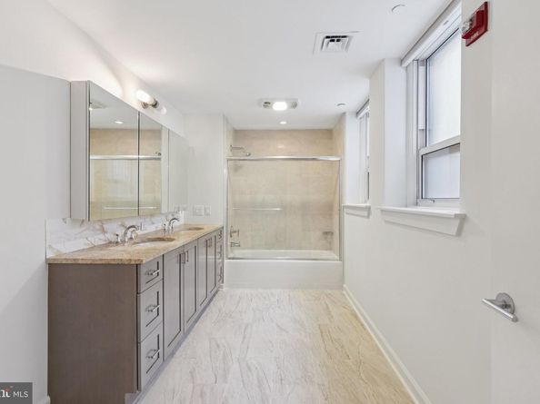 1425 Locust Street 3A, Philadelphia PA 19102