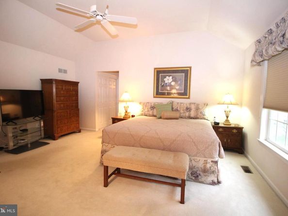 376 Hobson Place, Blue Bell PA 19422