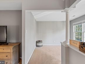 604 Greycliffe Ln, Ambler PA 19002