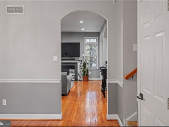 604 Greycliffe Ln, Ambler PA 19002