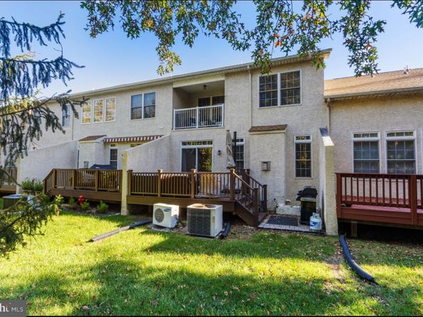 604 Greycliffe Ln, Ambler PA 19002