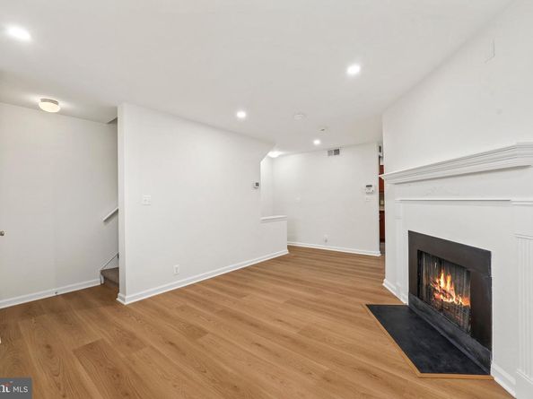 4619 28TH Road S C, Arlington VA 22206