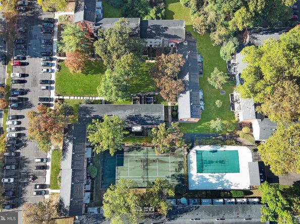 4619 28TH Road S C, Arlington VA 22206