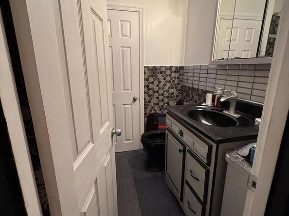 740 E Rittenhouse Street, Philadelphia PA 19144