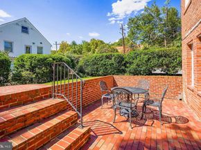 3214 19TH Road N, Arlington VA 22201