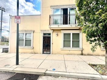 3300 N 4TH Street