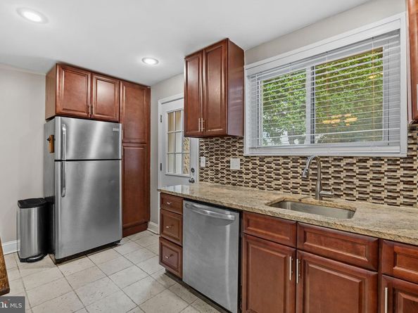 1019 S Colorado Street, Philadelphia PA 19146