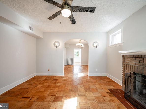 5911 4TH Street NW, Washington DC 20011