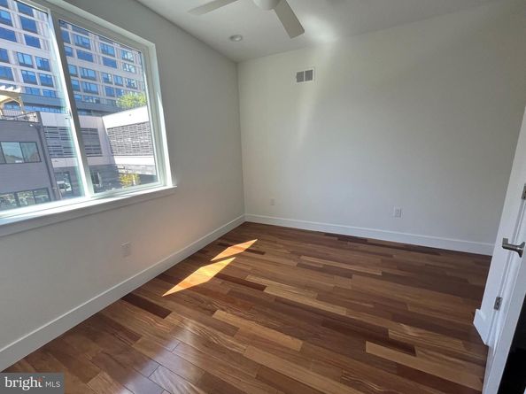 678 N 13TH Street, Philadelphia PA 19123