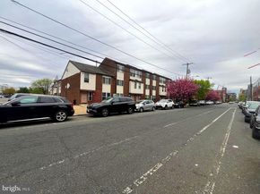 678 N 13TH Street, Philadelphia PA 19123