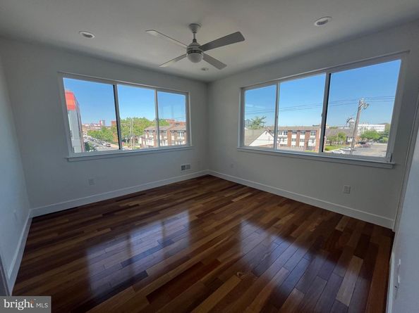 678 N 13TH Street, Philadelphia PA 19123