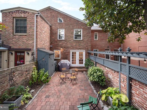 707 S Royal Street, Alexandria VA 22314