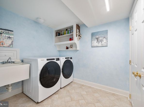 707 S Royal Street, Alexandria VA 22314