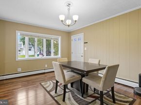 9 Newberry Lane, Levittown PA 19054