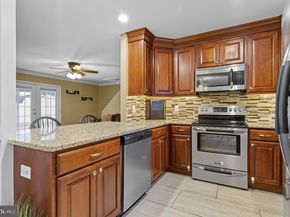 9 Newberry Lane, Levittown PA 19054