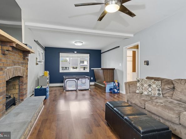 9 Newberry Lane, Levittown PA 19054