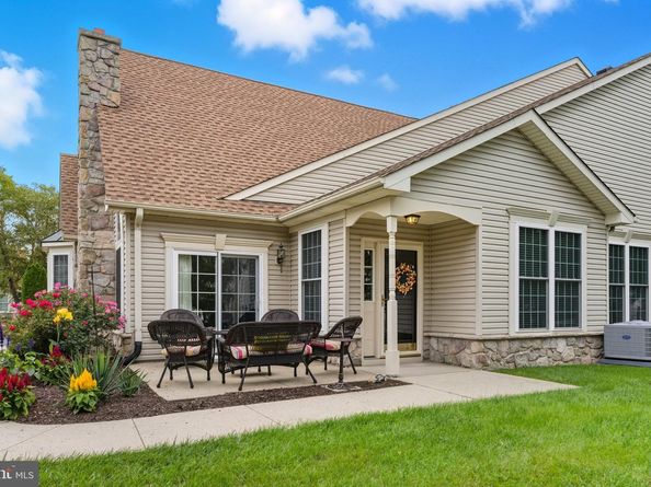 2285 Seabird Drive 14, Bristol PA 19007