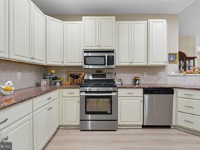 2285 Seabird Drive 14, Bristol PA 19007
