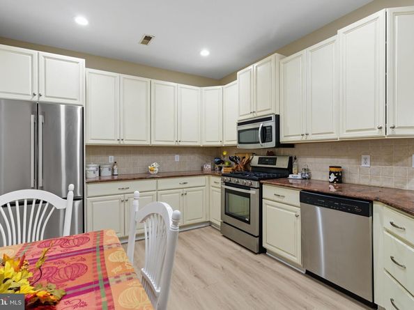 2285 Seabird Drive 14, Bristol PA 19007