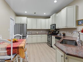 2285 Seabird Drive 14, Bristol PA 19007