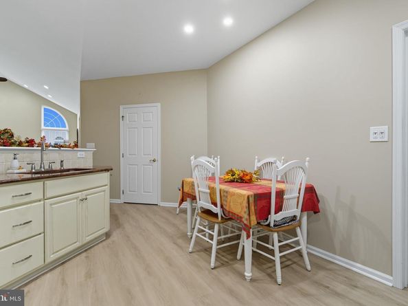 2285 Seabird Drive 14, Bristol PA 19007