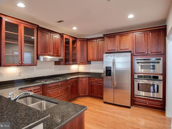 635 First Street 404, Alexandria VA 22314