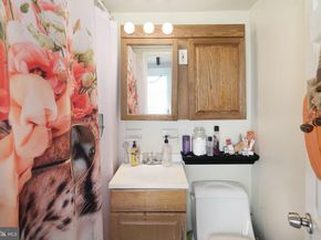 124 Catharine Street B, Philadelphia PA 19147